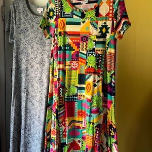 Disney Lularoe 2 Carly set Muppets w/ Kermit & Piggie MED